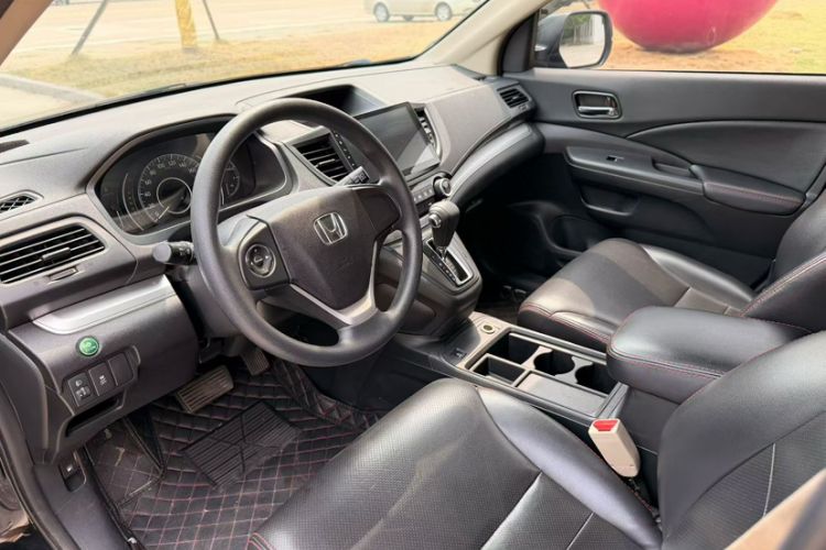 Used Honda CR-V 2016 2.0L Two-Wheel Drive Classic Edition