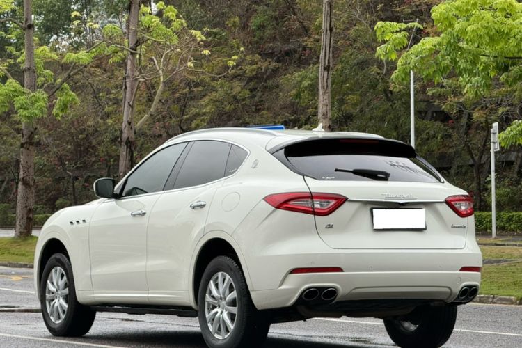 Used Maserati Levante 2016 3.0T Standard Edition Exterior 2