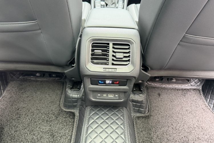 Used Volkswagen Tiguan L 2022 330TSI Automatic Two-Wheel Drive R-Line Enhanced Edition
