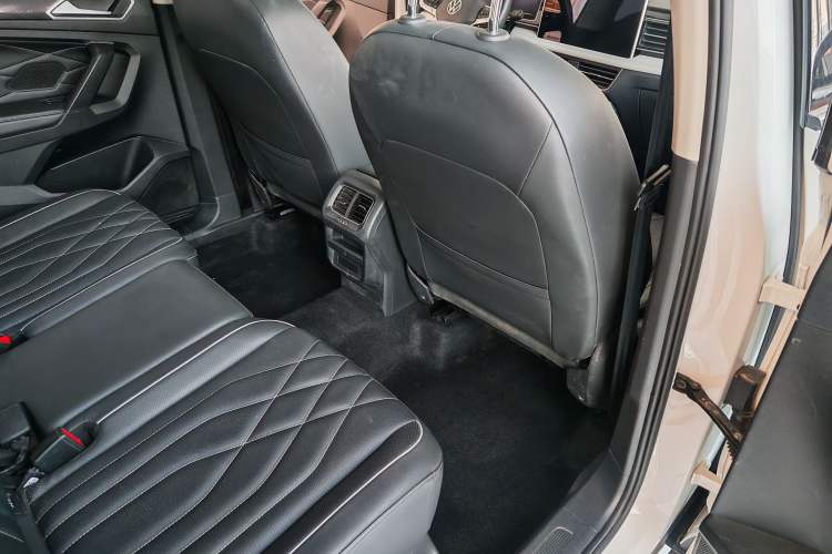 Used Volkswagen Tiguan L 2024 300TSI Automatic Two-Wheel Drive Smart Edition