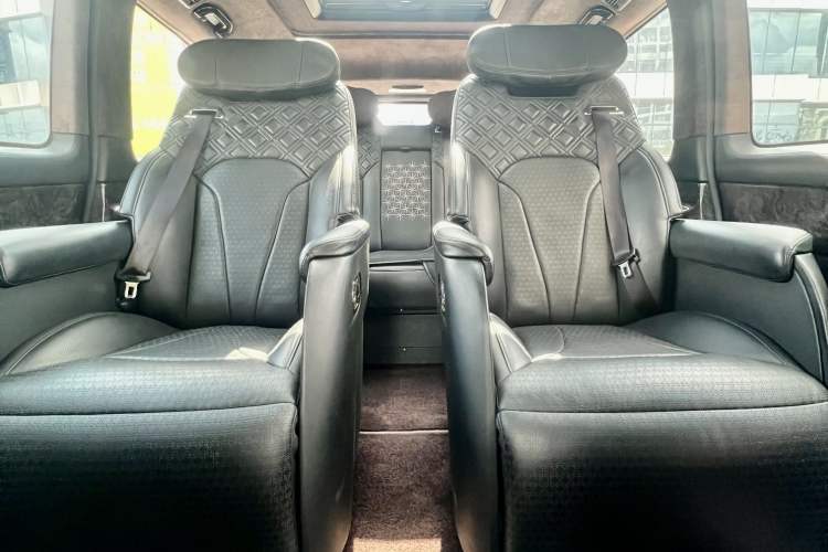 Used Mercedes-Benz V-Class 
