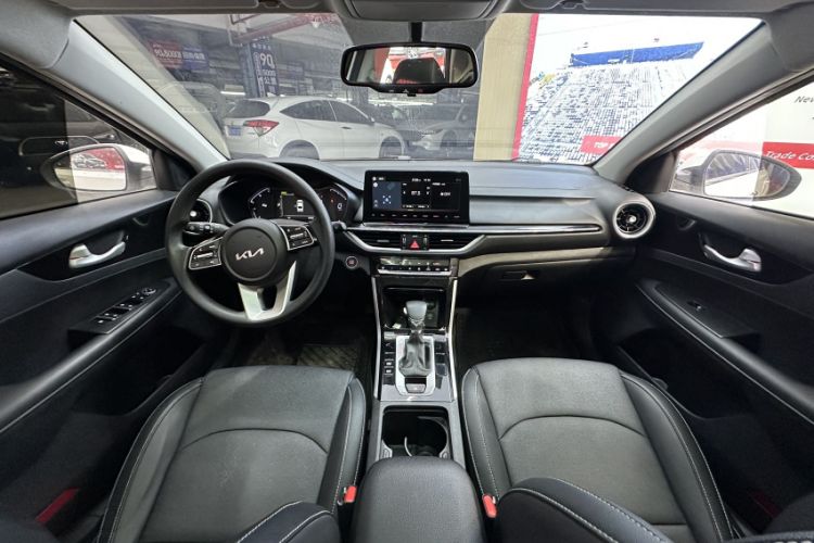 Used Kia K3 2021 Revised 1.5L CVT Fashion Edition Headliner