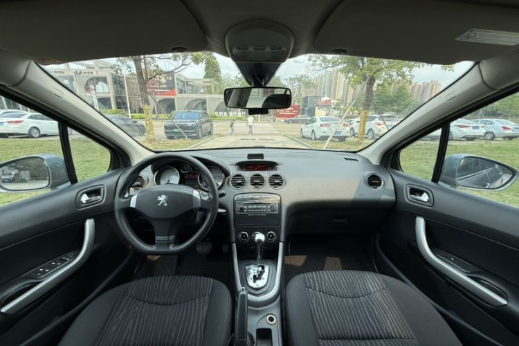 Used Peugeot 408 2013 2.0L Automatic Comfort Edition Interior 3