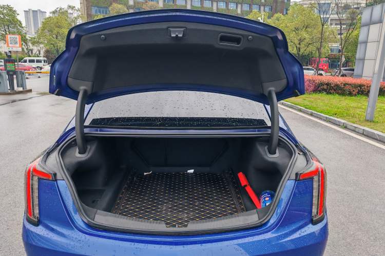 Used Cadillac CT5 2020 Updated 28T Leading Sporty Version Trunk