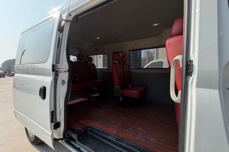 Used SAIC MAXUS Xintu V80 2025 PRO Aoyuntong 2.0T Manual Long Wheelbase Mid-Height 6/7/8/9-Seater