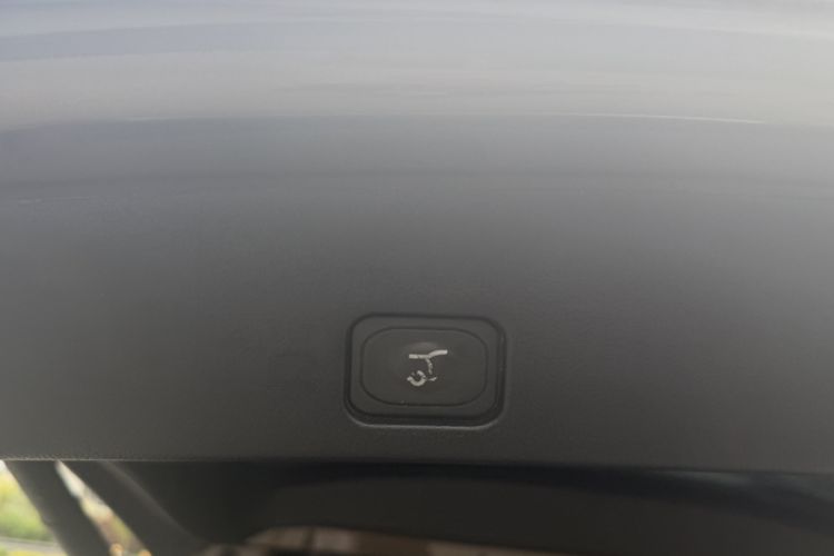 Used Ford Edge 2016 EcoBoost 330 V6 Four-Wheel Drive Sporty 7-Seater
