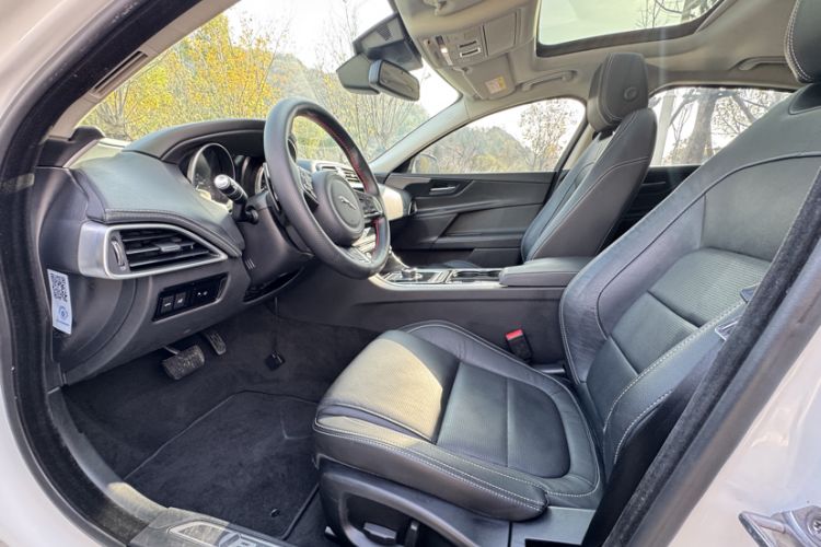 Used Jaguar XE 2017 2.0T 200 PS R-Sport