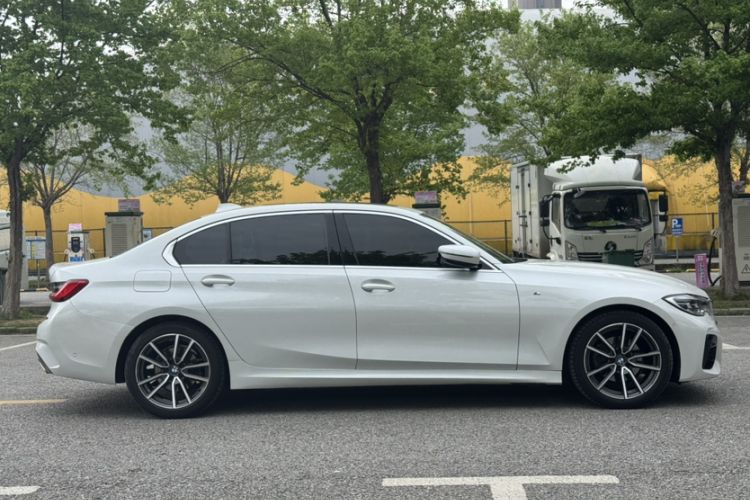 Used BMW 5 Series 2022 530Li Leading Model M Sport Package