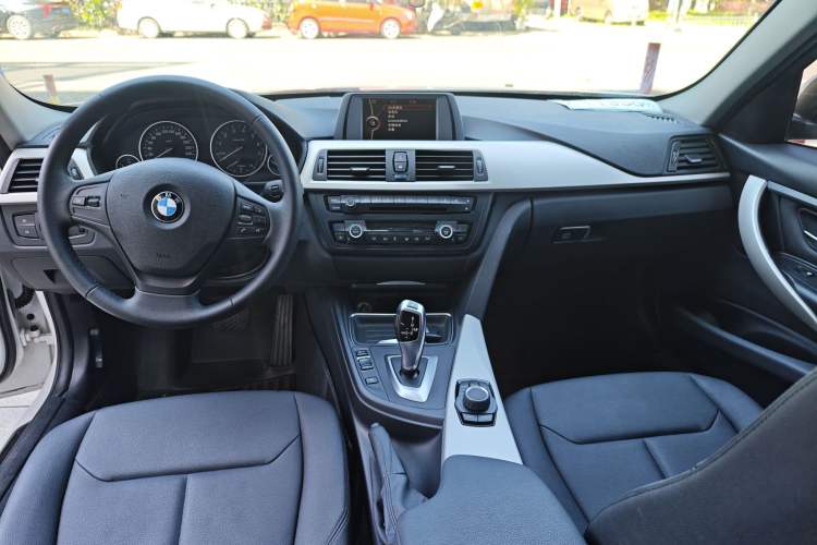Used BMW 3 Series 2014 320Li Fashion Model