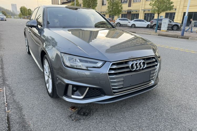 Used Audi A4L 2019 40 TFSI Fashion Version China V