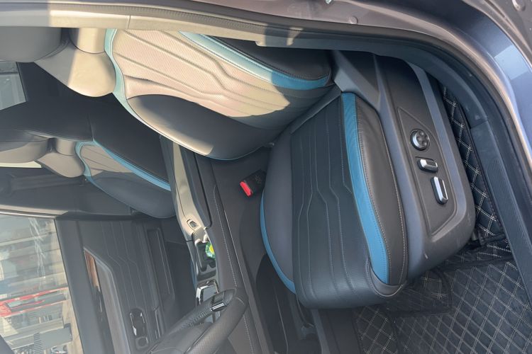 Used JETOUR Shanhai L6 2024 1.5TD DHT ULTRA