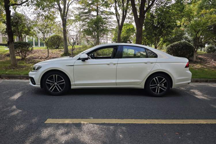 Used Volkswagen Lamando 2019 280TSI DSG Comfort Edition China VI standard