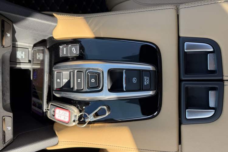 Used Honda UR-V 2020 370TURBO Four-Wheel Drive Prestige Edition
