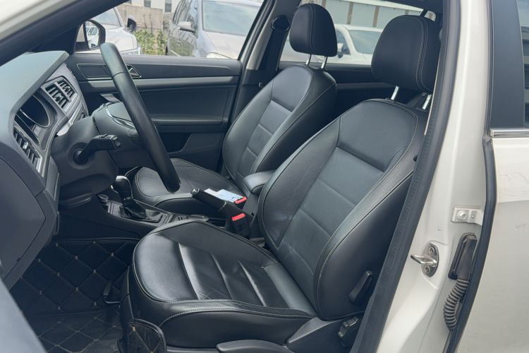 Used Volkswagen Gran Lavida 2015 1.6L Automatic Comfort Edition