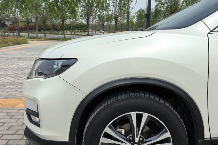 Used Nissan X-Trail 2017 2.5L CVT Luxury Edition 4WD
