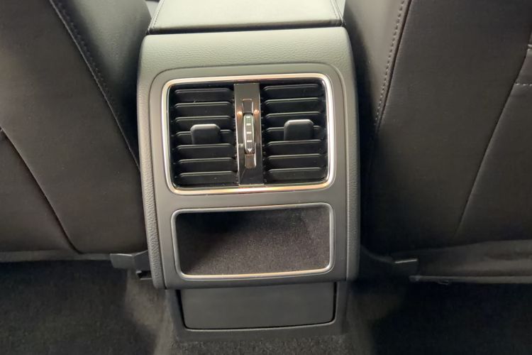 Used Volkswagen Magotan 2016 2.0 TSI Luxury Comfort Version