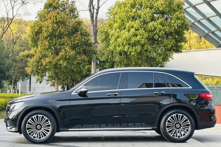 Used Mercedes-Benz GLC 2019 GLC 260 L 4MATIC Dynamic Model