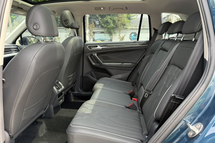 Used Volkswagen Tiguan L 2022 330TSI Automatic Two-Wheel Drive R-Line Enhanced Edition