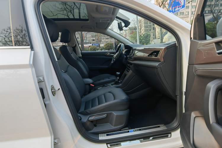 Used Volkswagen Tharu 2020 280TSI Two-Wheel Drive Comfort Edition China VI Standard Interior 3