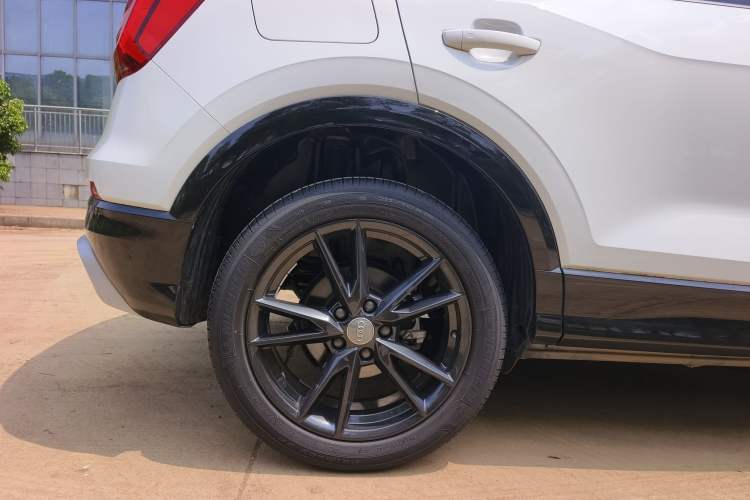 Used Audi Q2L 2021 35 TFSI Progressive Dynamic Edition Exterior 12