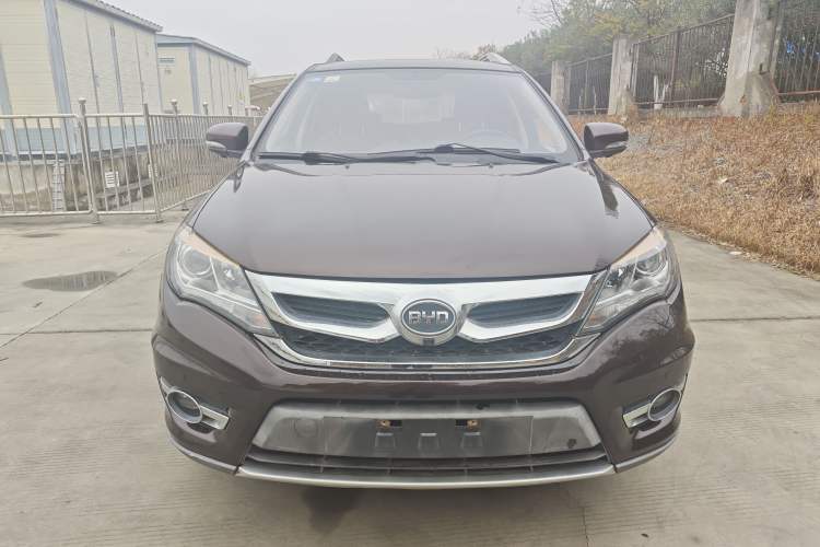 Used BYD S7 2016 2.0T Automatic Prestige Plus Exterior 1
