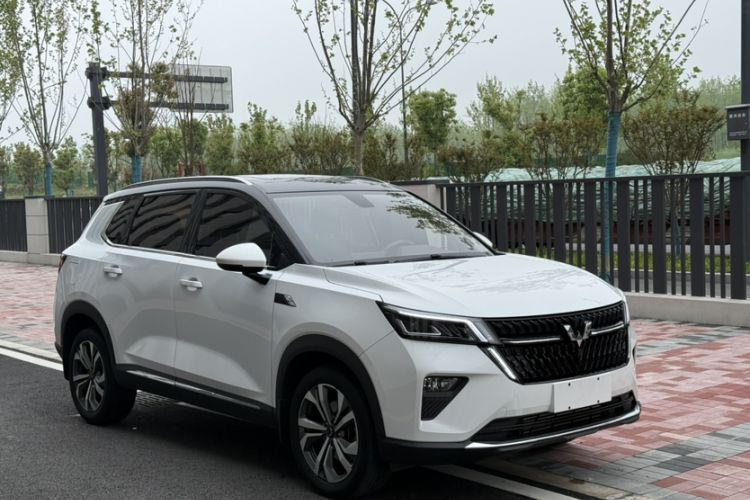 Used Wuling Asta 2021 1.5T CVT Starlight Edition Exterior 4