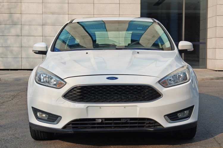 Used Ford Focus 2015 Hatchback EcoBoost 125 Automatic Supreme Style Edition
