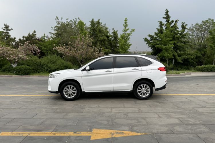 Used Haval M6 2021 PLUS 1.5T Manual Luxury Smart Connectivity Model Exterior 4