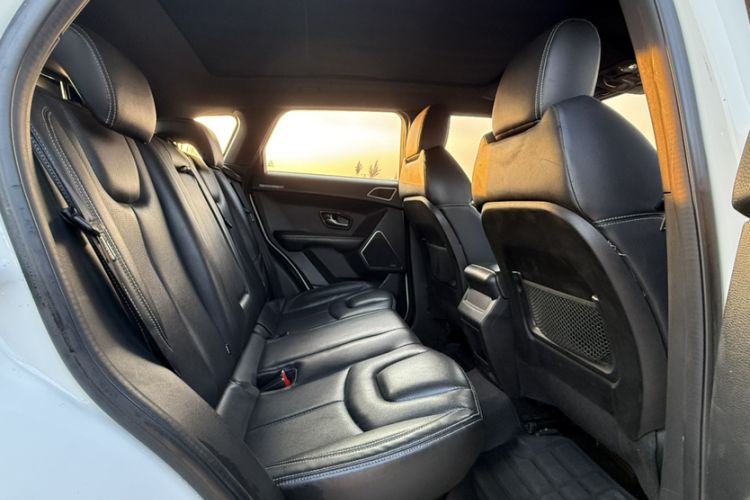 Used Land X7 2016 2.0T Panoramic Prestige Edition