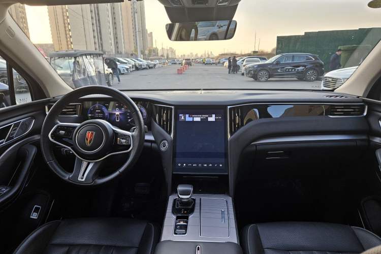 Used Hongqi HS7 PHEV 2024 2.0T PHEV Four-Wheel Drive Flagship Edition 6 Seats Interior 3