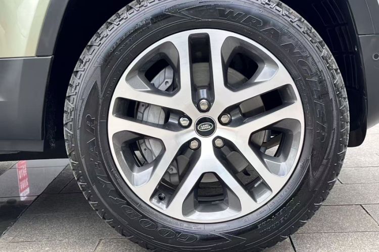 Used Land Rover Defender 2023 Facelift 110 3.0T P400 Dark Edition
