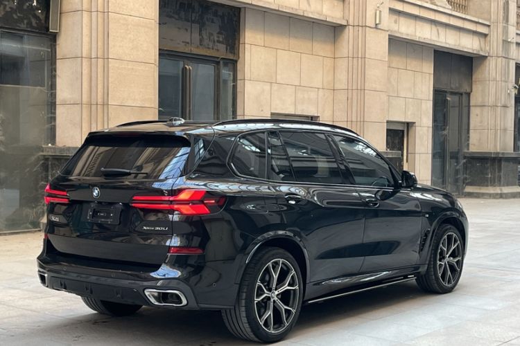 Used BMW X5 2023 xDrive 30Li Luxury M Sport Night Edition Package