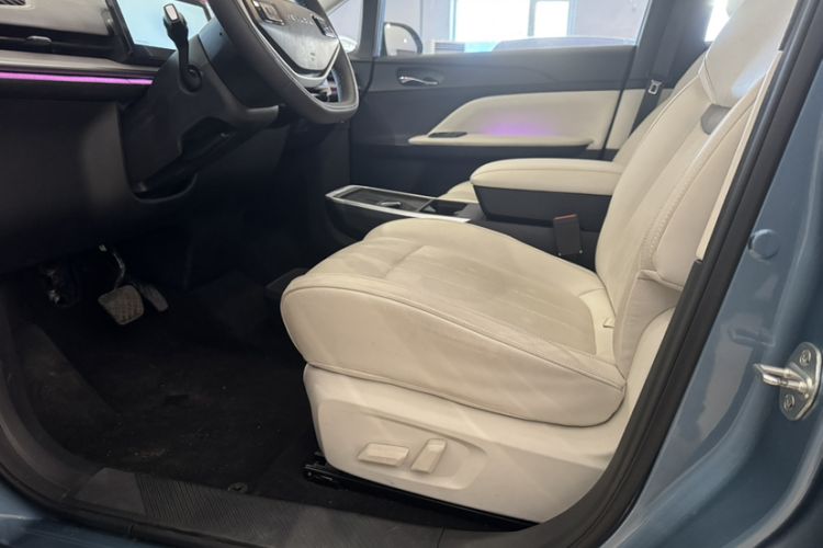 Used Venucia VX6 2023 520 Max