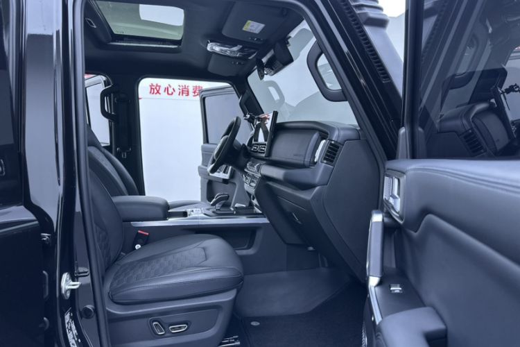 Used 212 T01 2025 2.0T Changfeng
