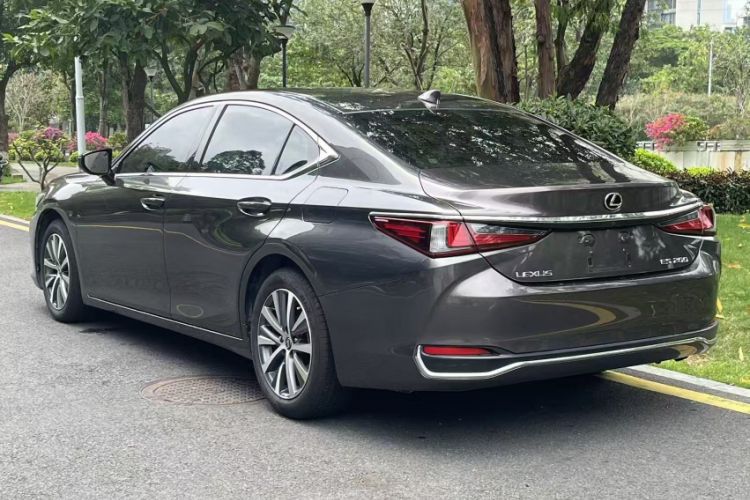 Used Lexus ES 2020 200 Excellence Edition Exterior 5