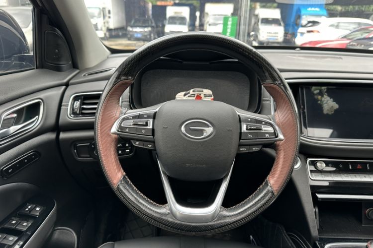 Used GAC Trumpchi GS8 2021 390T Two-Wheel-Drive Dark Knight Edition Steering Wheel