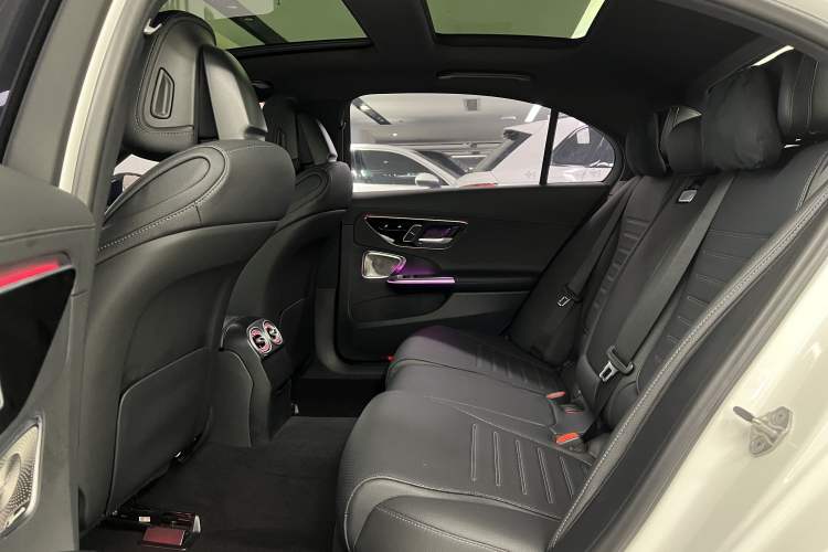 Used Mercedes-Benz C-Class 2023 C 260 L Bright Night Sports Edition Interior 3