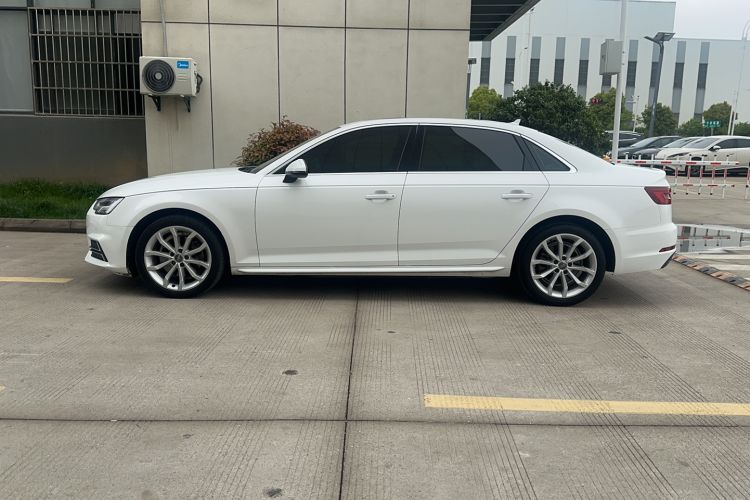 Used Audi A4L 2018 30th Anniversary Edition 40 TFSI Fashion Model Exterior 1