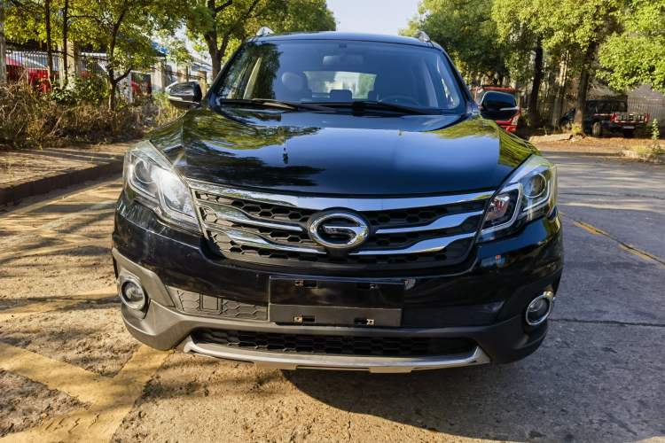 Used GAC Trumpchi GS5 Super 2016 1.8T Automatic Two-Wheel Drive Anniversary Edition Exterior 4