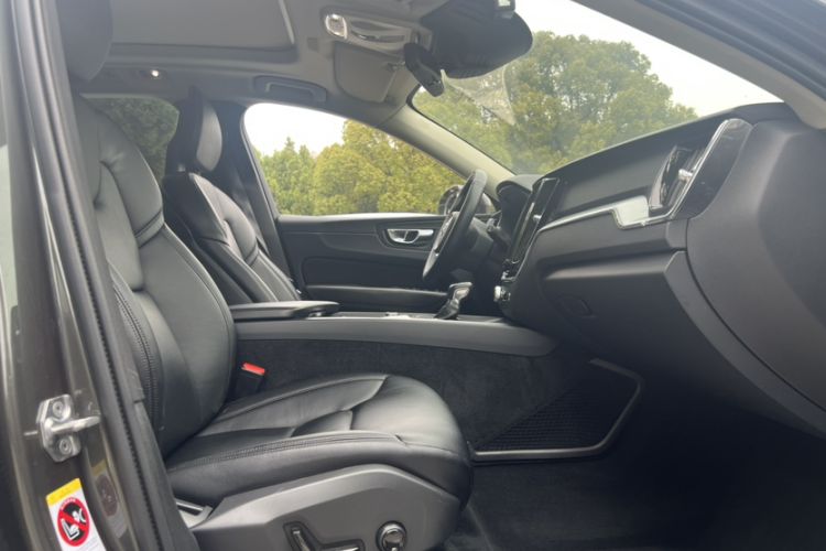 Used Volvo XC60 2018 T4 Zhiyi Edition