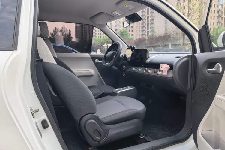 Used CHANGAN NEVO Lumin 2024 205km Launch Edition Interior 3