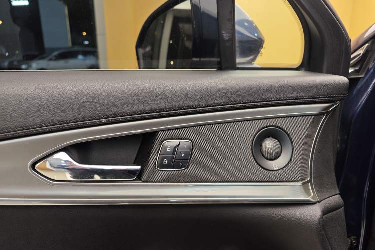 Used Lincoln MKX 2017 2.0T Four-Wheel Drive Zunya Edition
