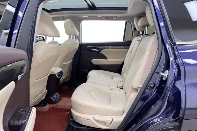 Used Toyota Highlander 2022 Dual-Engine 2.5L Four-Wheel Drive Supreme Edition 7-Seater