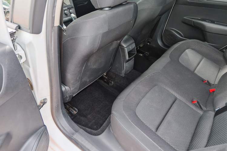 Used Citroen C4 Sega 2016 1.6L Automatic Comfort Model Interior 2