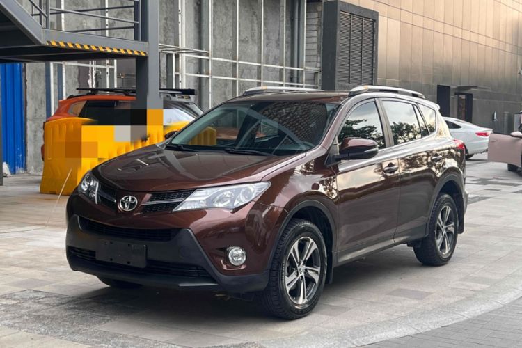 Used Toyota RAV4 2015 2.0L CVT Two-Wheel Drive Fashion Edition