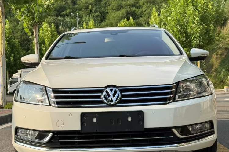 Used Volkswagen Magotan 2012 Travel Edition 2.0 TSI Comfort Version