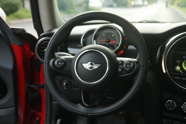 Used MINI MINI 2014 1.5T COOPER Fun