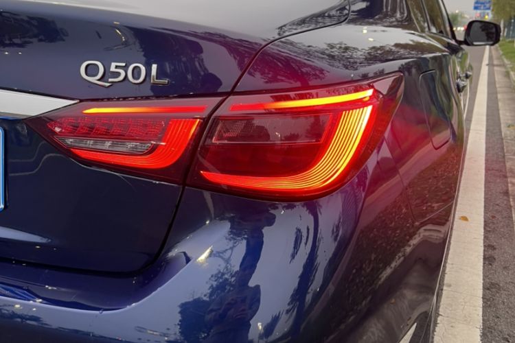 Used Infiniti Q50L 2019 2.0T 30th Anniversary Limited Edition Exterior 3