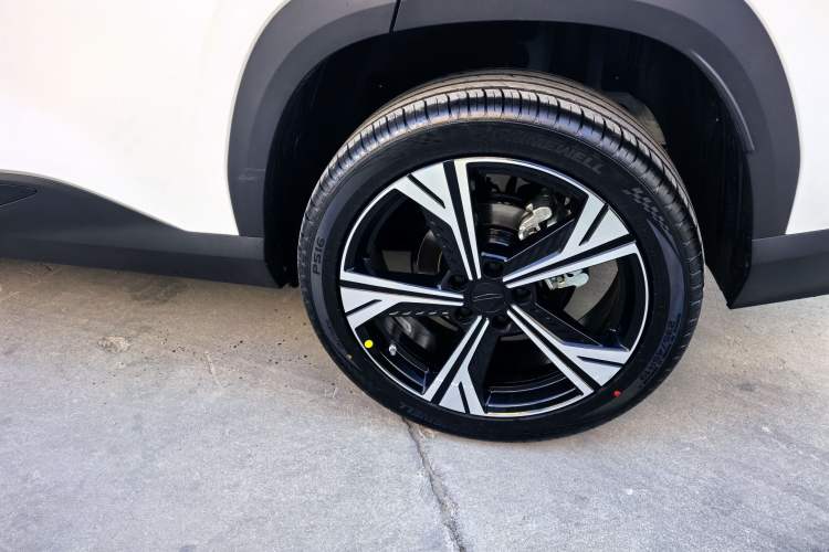 Used Geely Auto Emgrand X7 Sport 2026 Model 1.5TD Beloved