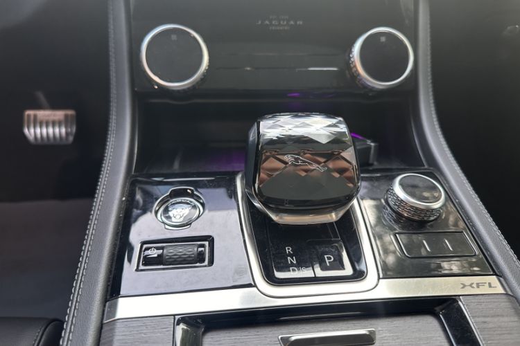 Used Jaguar XFL 2023 XFL 2.0T P200 Two-Wheel-Drive Elite Luxury Edition